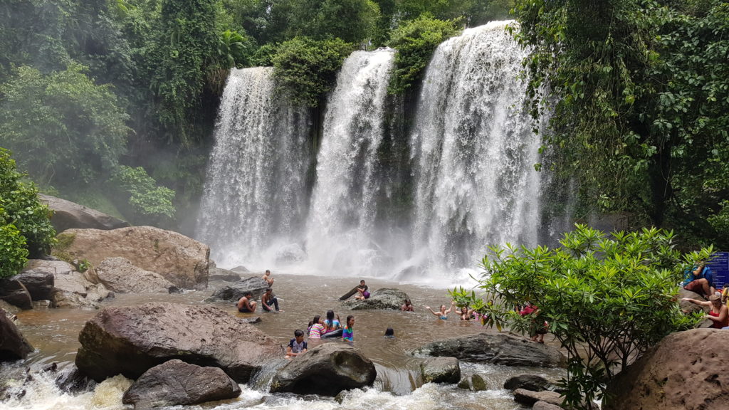 Пном Кулен водопад